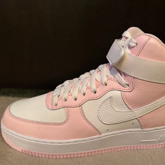 Nike Air Force 1 Hightop - Picture 1 of 4